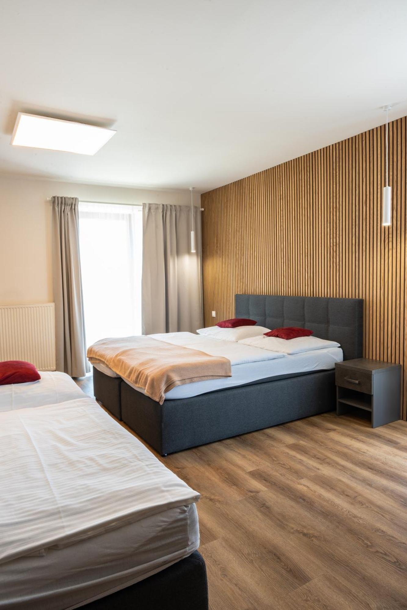 Hotel Sharingham Брно Екстер'єр фото