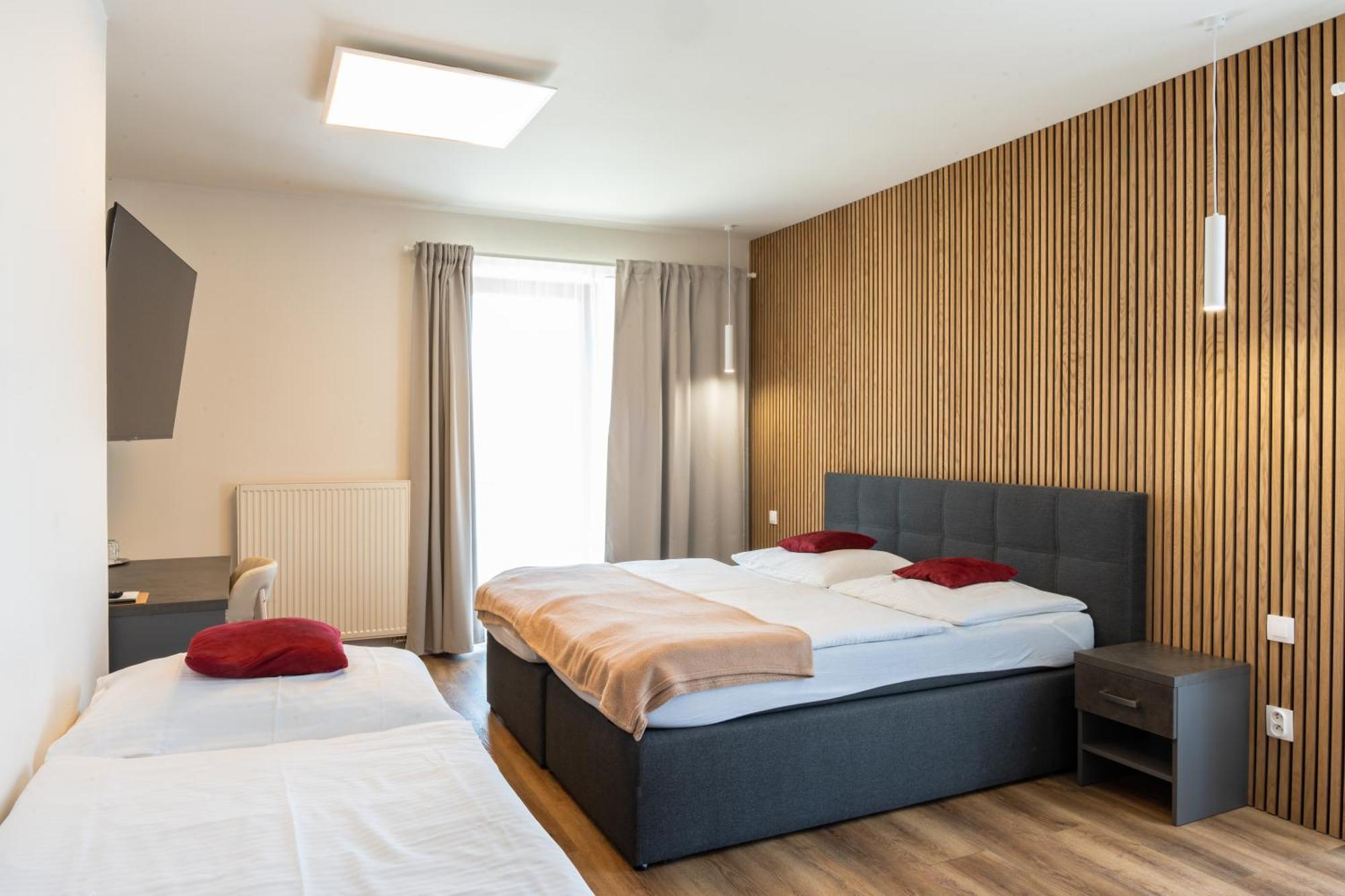 Hotel Sharingham Брно Екстер'єр фото