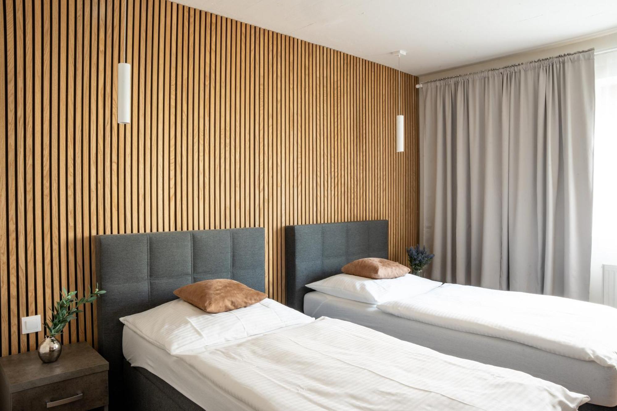 Hotel Sharingham Брно Екстер'єр фото