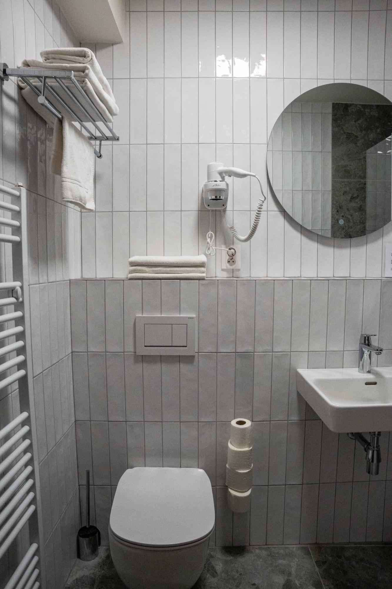Hotel Sharingham Брно Екстер'єр фото