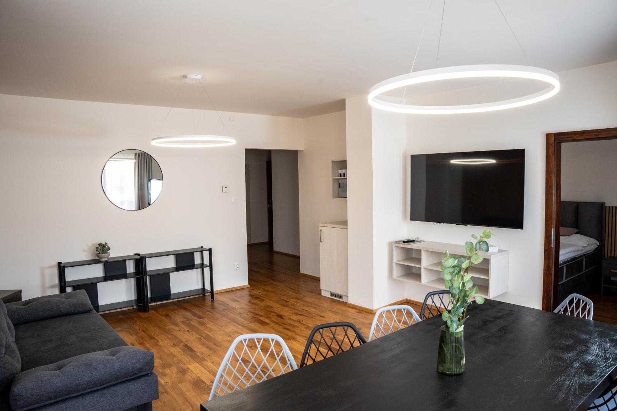 Hotel Sharingham Брно Екстер'єр фото