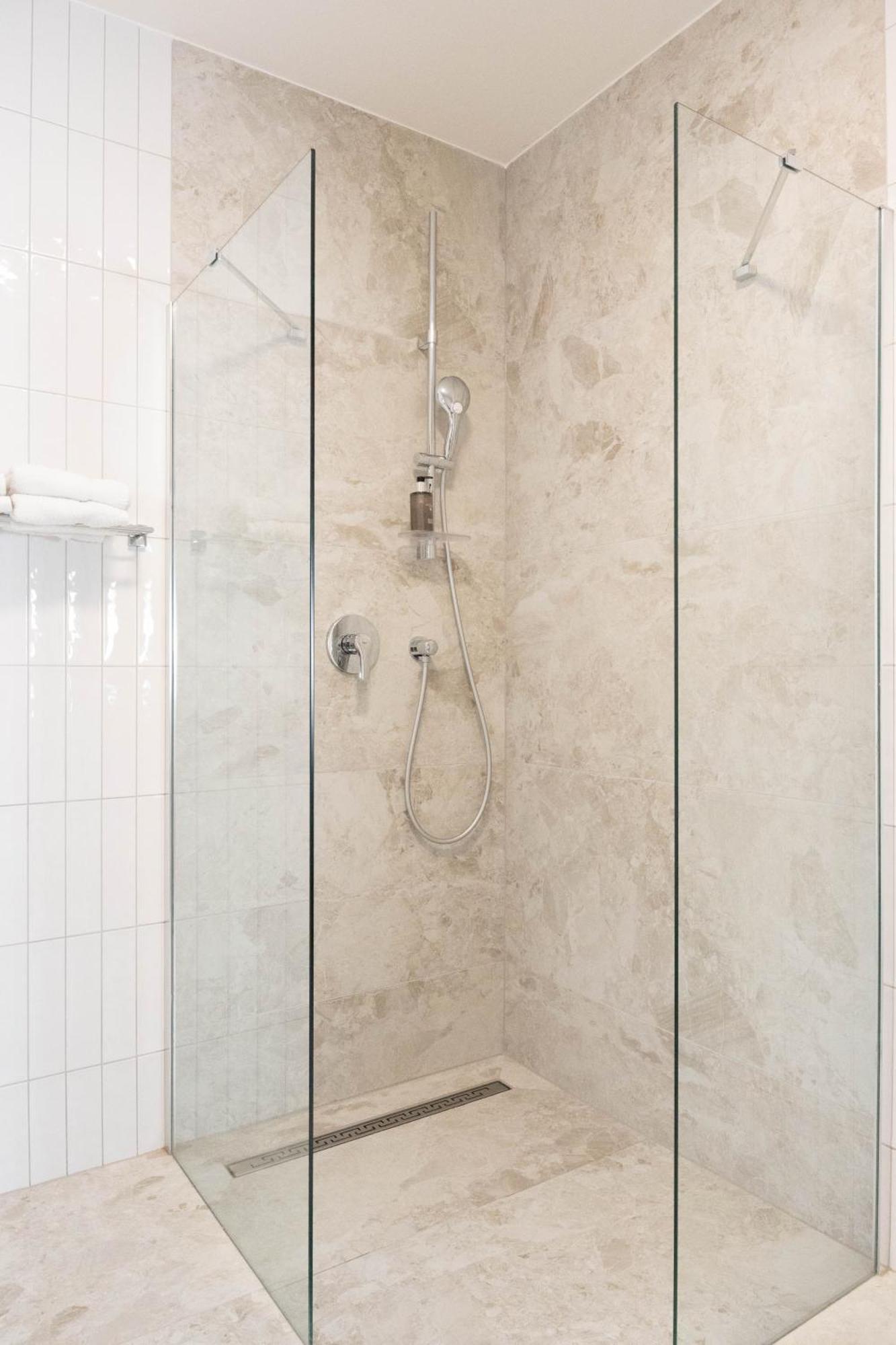 Hotel Sharingham Брно Екстер'єр фото
